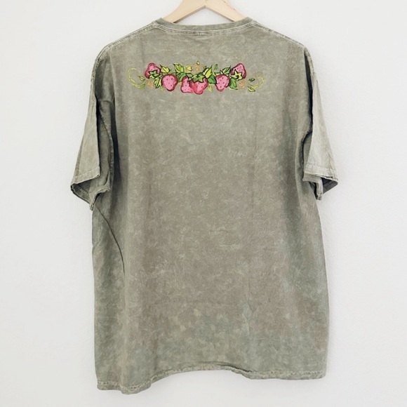 NWOT Strawberry Shortcake Oversized Graphic Tee - Picture 4 of 7